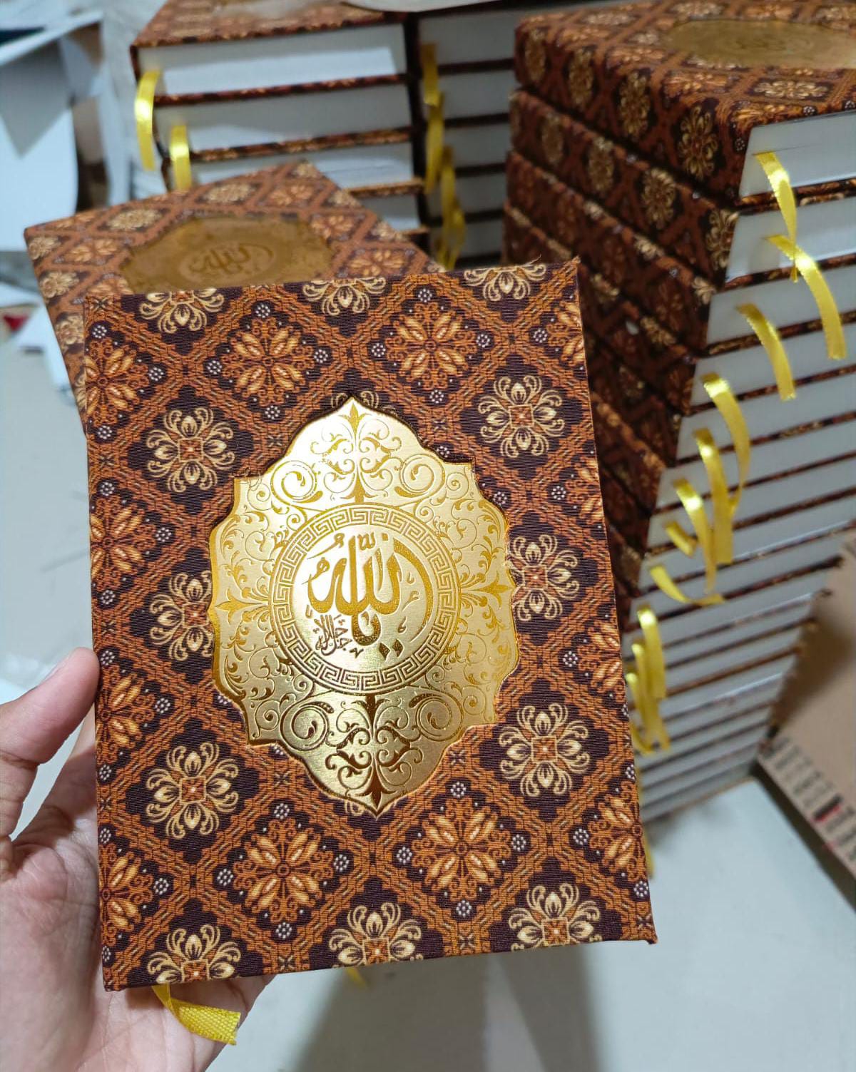 Yasin Hardcover Batik 2